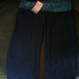 Women's active capri